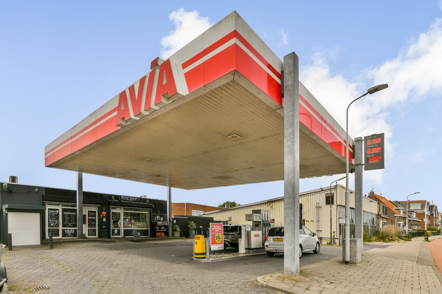 تصویر اصلی Food to Go concept tankstation Badhoevedorp